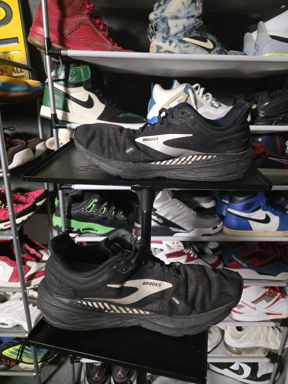 🔥 Well Worn! Brooks Launch GTS 9 Men’s Size 12 EE  Black Running Shoes
